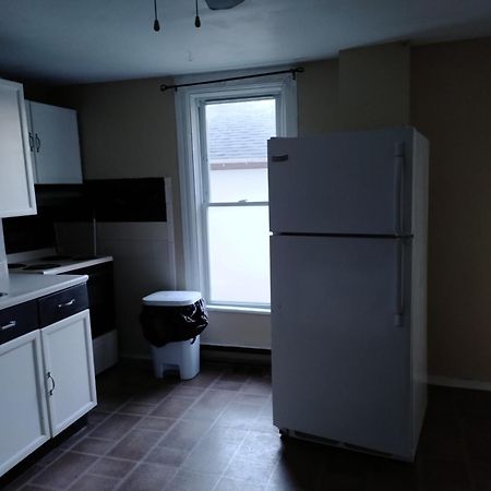 Cozy Downtown Two Bedrooms Free Parking Kingston Zewnętrze zdjęcie