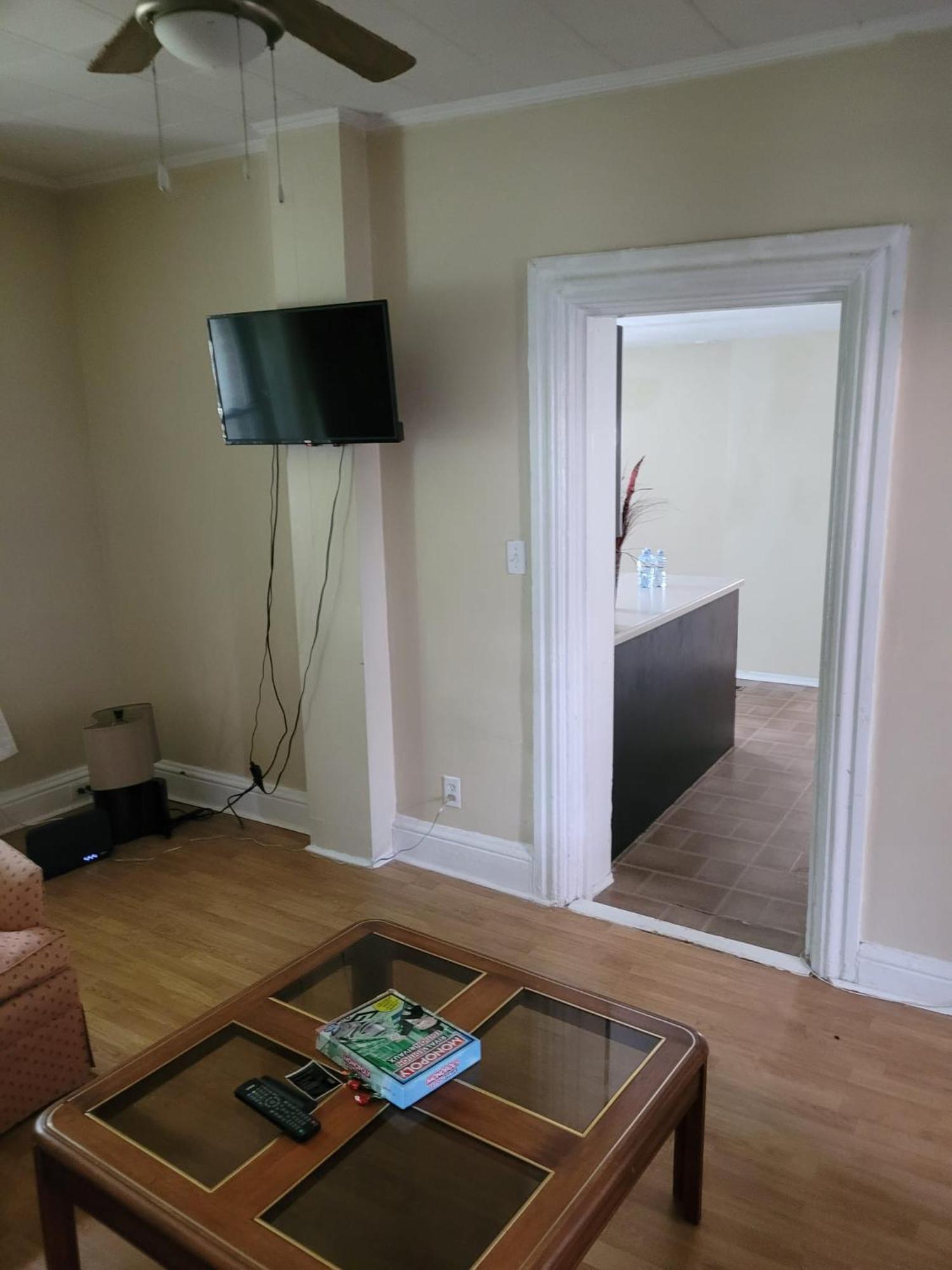 Cozy Downtown Two Bedrooms Free Parking Kingston Zewnętrze zdjęcie